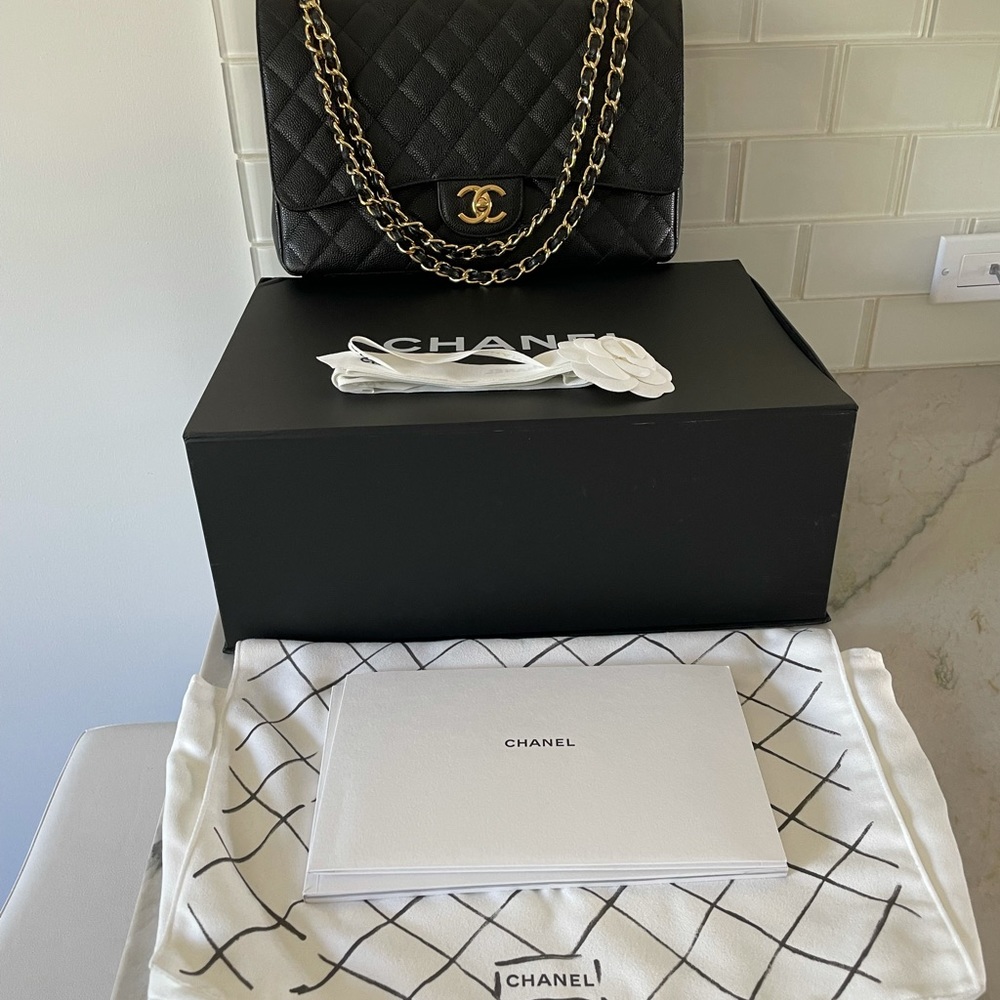 Chanel classic flap maxi bag caviar black w/gold - Picture 2 of 11